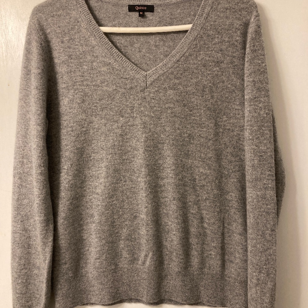 Quince Gray Cashmere V-Neck Sweater